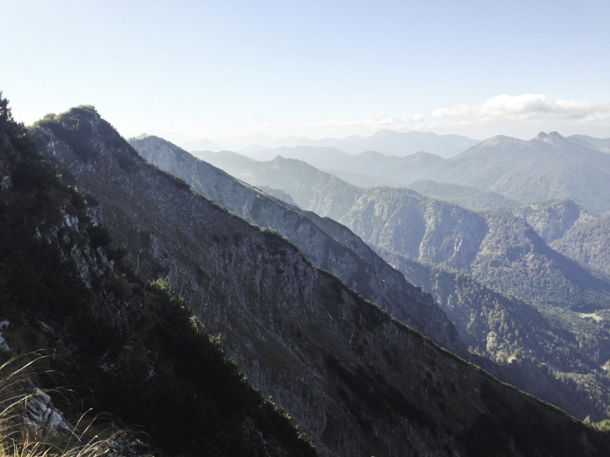 Wanderung zur Halserspitze: Abstieg nach Norden