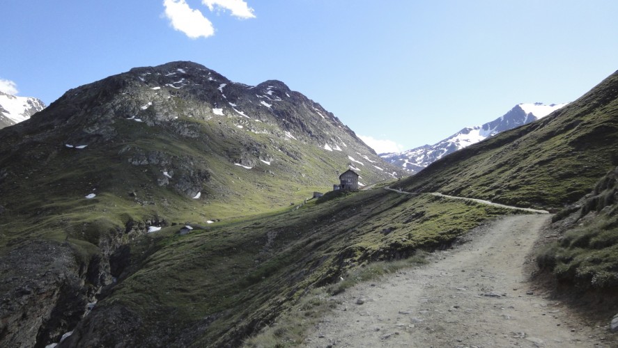 Gleich erreicht: Martin-Busch-Hütte - Alpenüberquerung