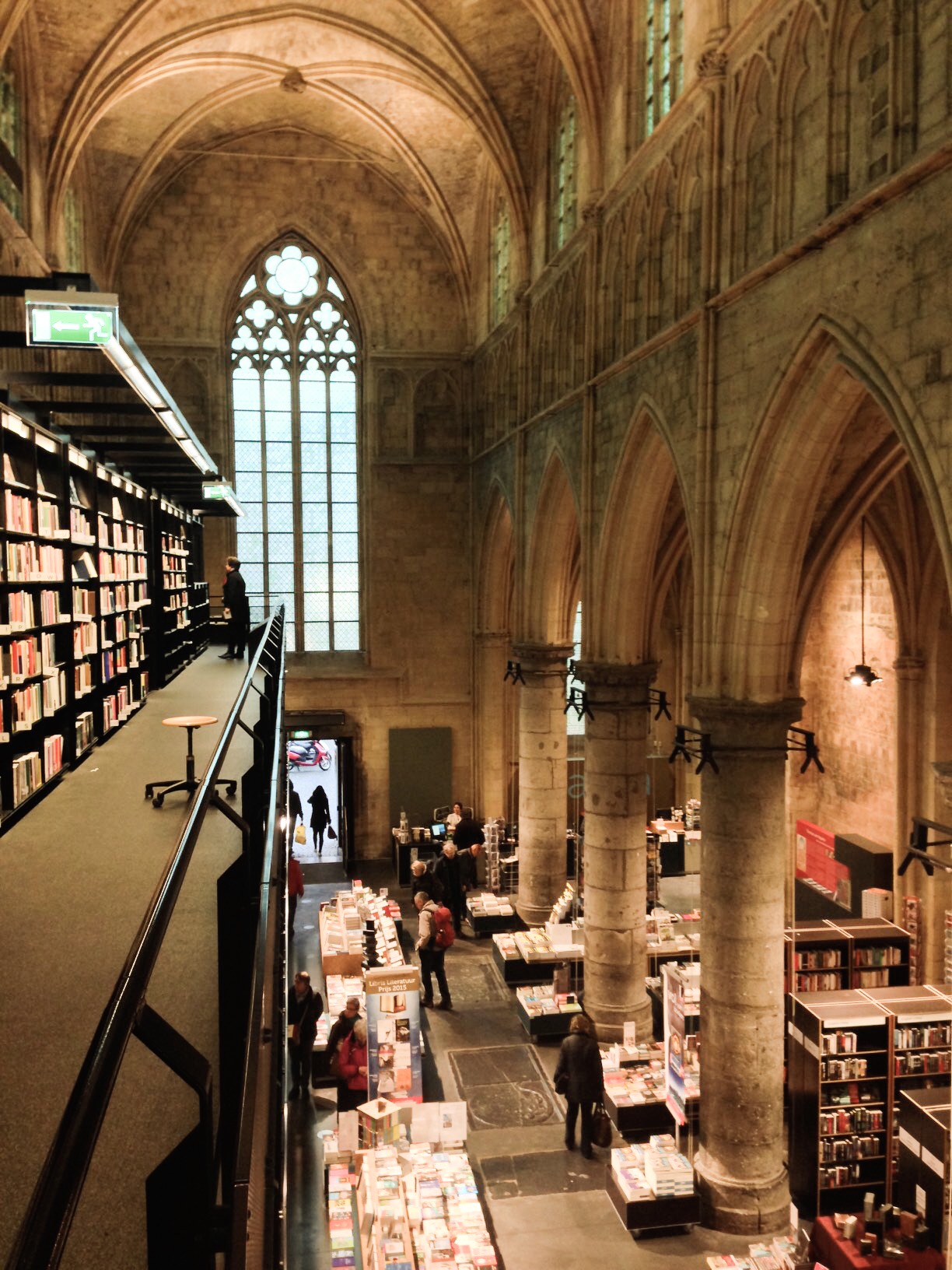 Boekhandel Dominicanen Maastricht (1)
