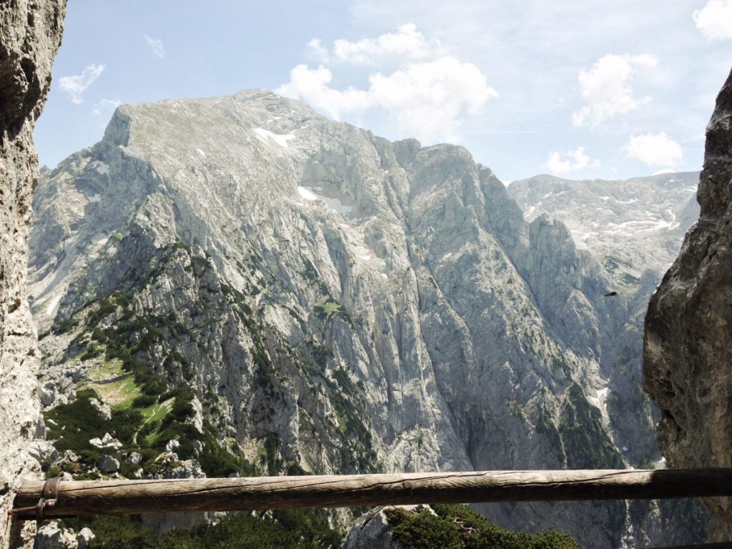 Durchblick zum Hohen Göll 