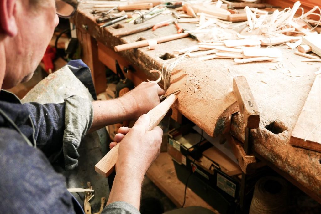 Hampelmänner, Schnürkasperl oder Fadengaukler 