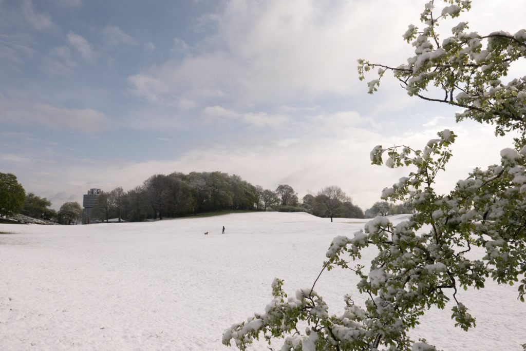 Olympiapark München Schnee Ostern 2017 (12)
