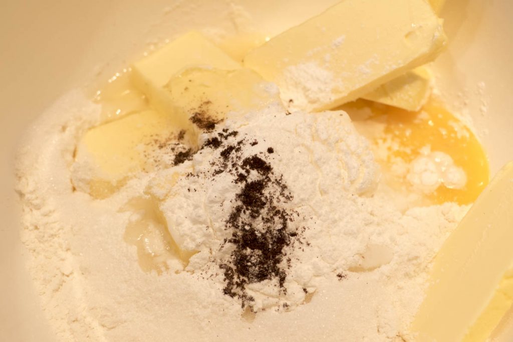 Mürbteigplätzchen kneten 