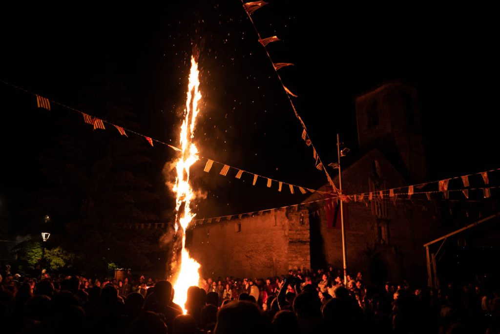 Falles d'Isil - Bergfeuer in den Pyrenäen