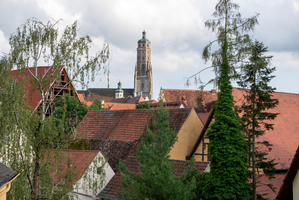 Blick zum Daniel - Rundgang auf der Stadtmauer Nördlingen