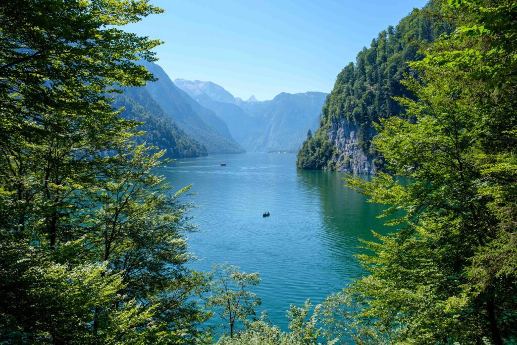Malerisch: Im Abstieg vom Hüttenwochenende noch am Königssee vorbei!